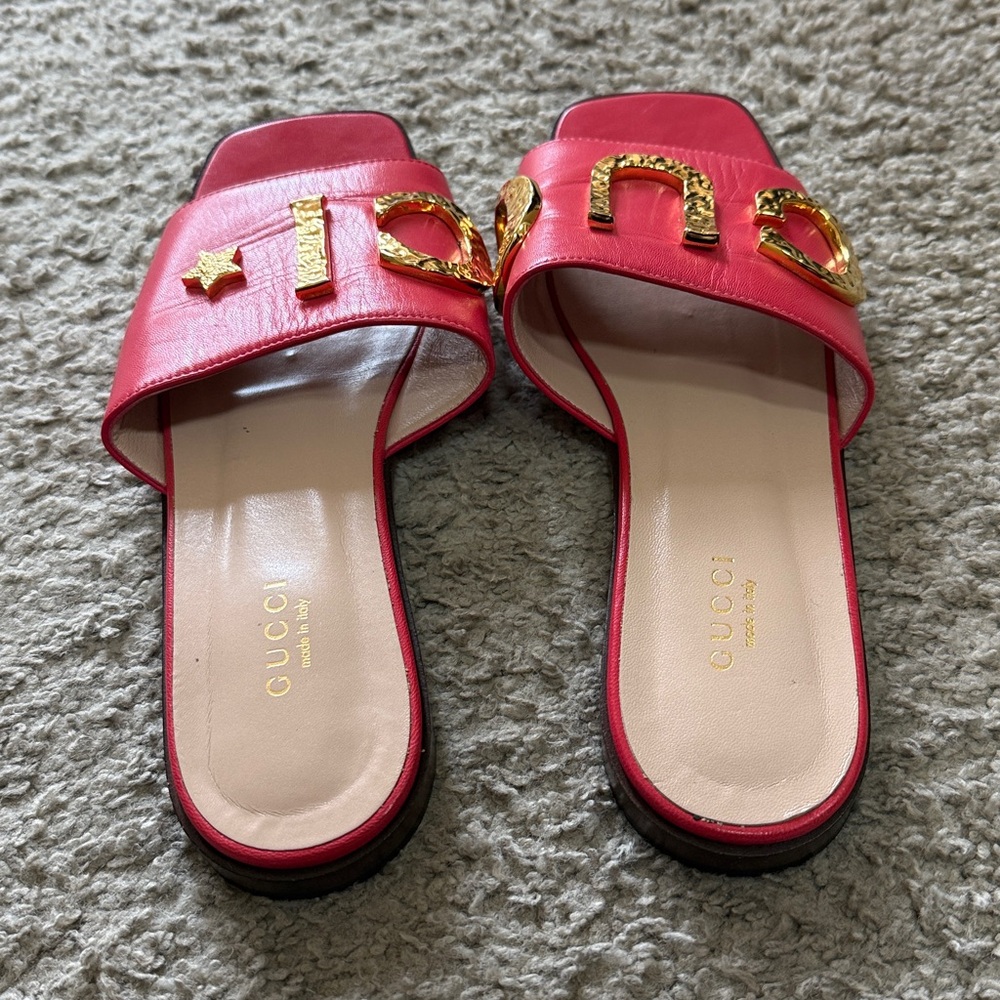Gucci Cara Leather Slide Mules with Gold GUCCI Letters - Picture 5 of 10